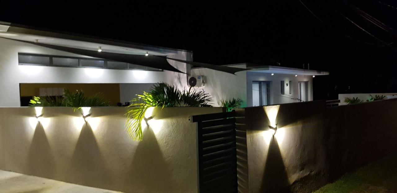 Palm Villas Сент-Анн Экстерьер фото